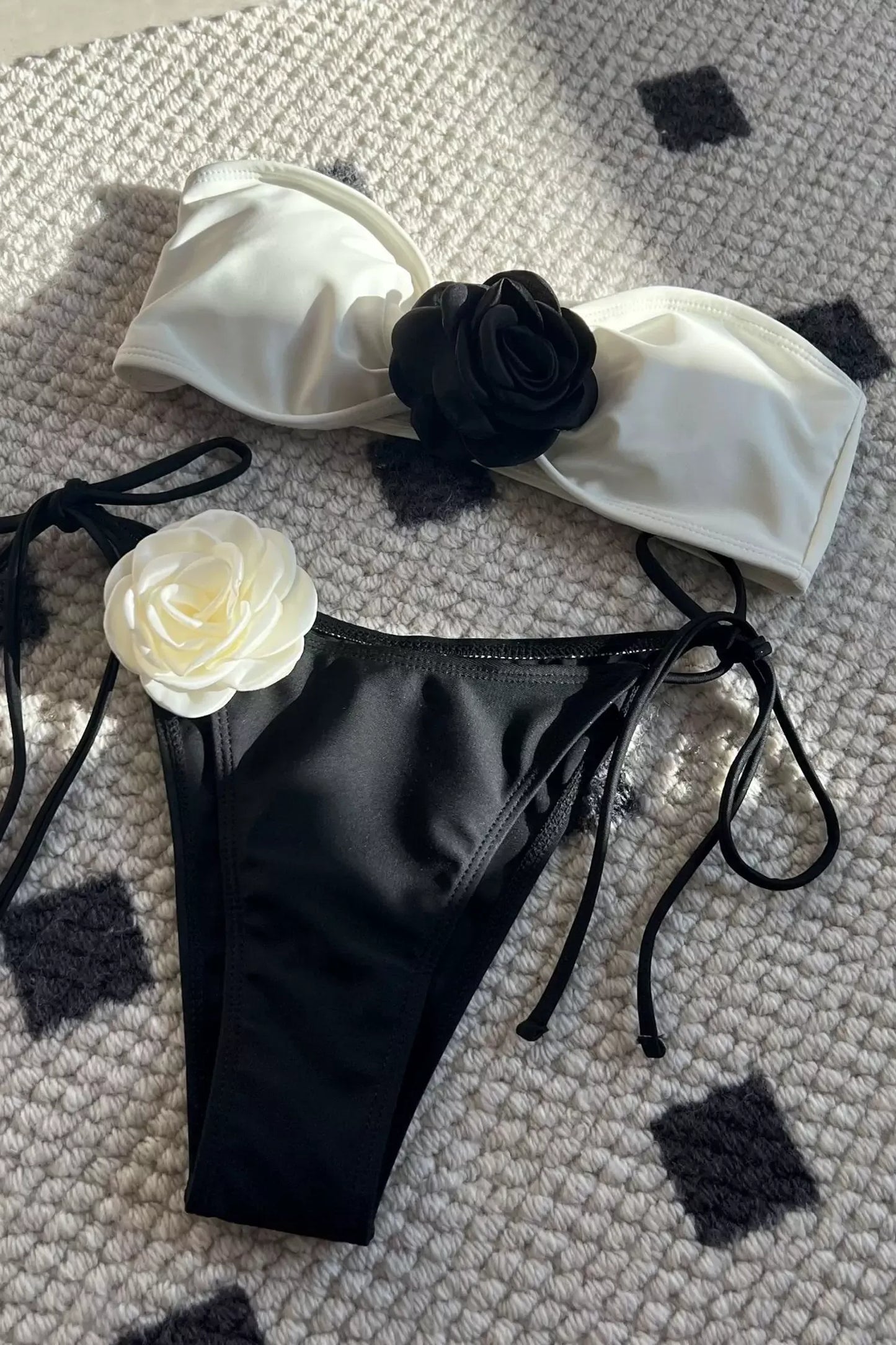 Roberta White Rose Bikini