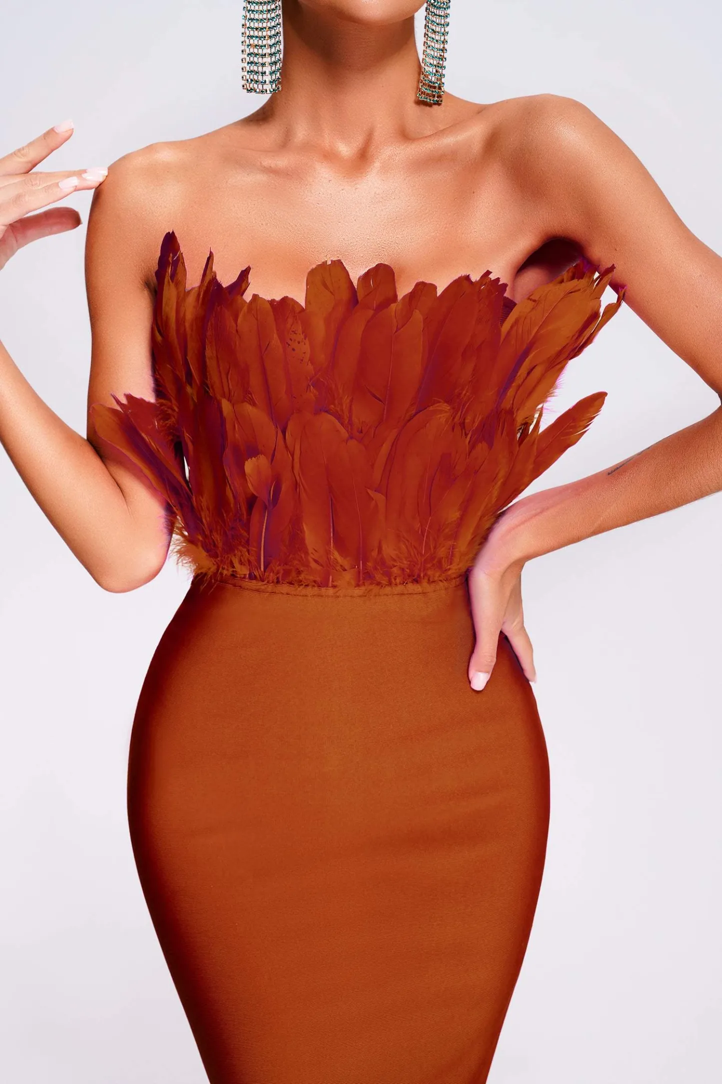 Parry Feather Strapless Midi Bandage Dress - Tan