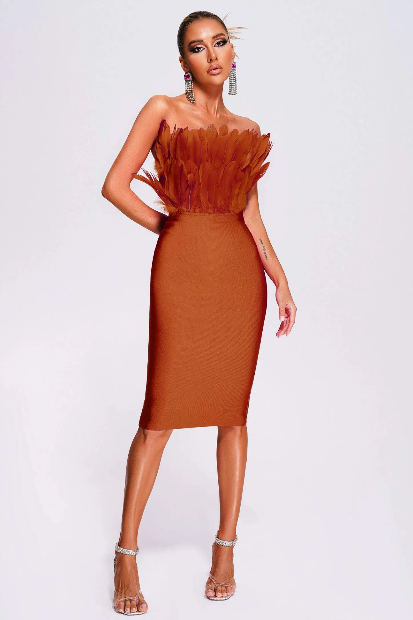 Parry Feather Strapless Midi Bandage Dress - Tan